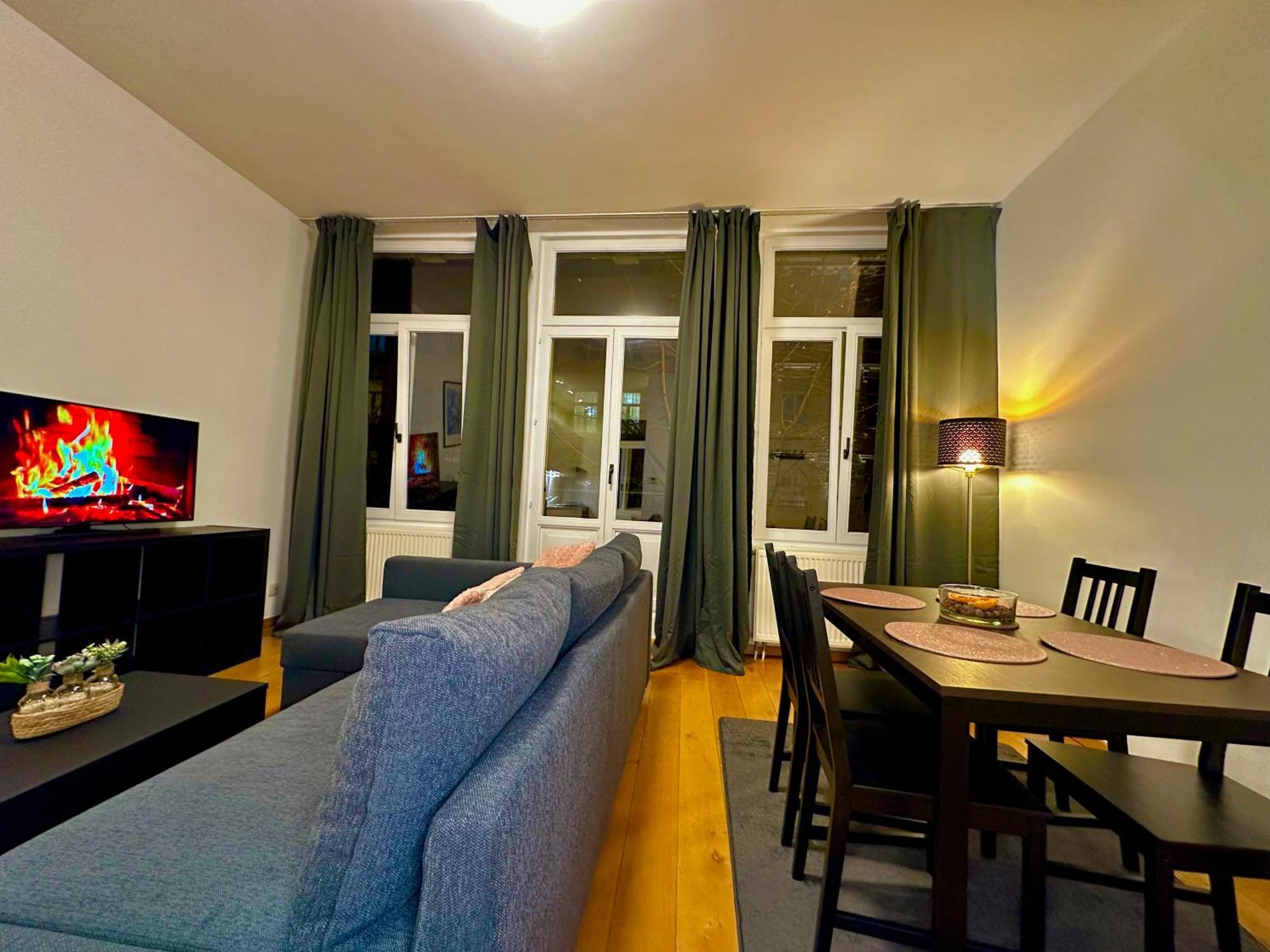 Luxury Suites Museum By Rikas Hotels Anversa Esterno foto